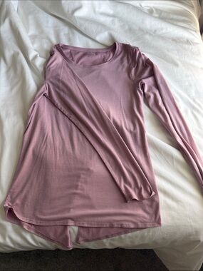 Athletes Women's Long-Sleeve Scoop Neck Top in Dusty Rose Open Back